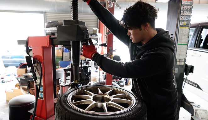 選ばれる理由#2 「国家資格2級自動車整備士が
しっかりと対応します」